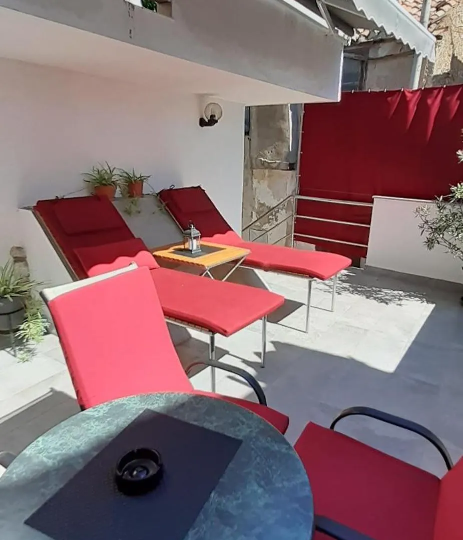 Apartment Ferienwohnung Old Town Baska
