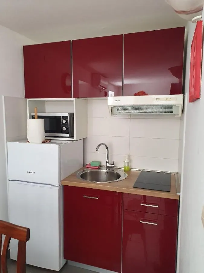 Old Town Baska Apartment