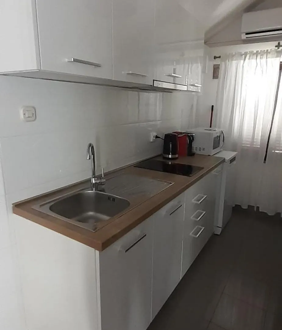 Old Town Baska Apartment